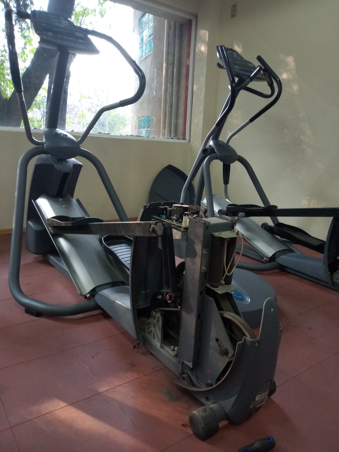 <span style="font-weight: bold;">SERVICIO REPARACIÓN DE ELIPTICA</span>